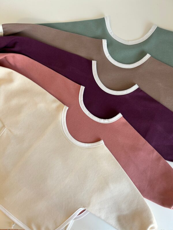 ORGANIC KNIT COTTON - Long sleeve bib with elastic in the cuffs!!!