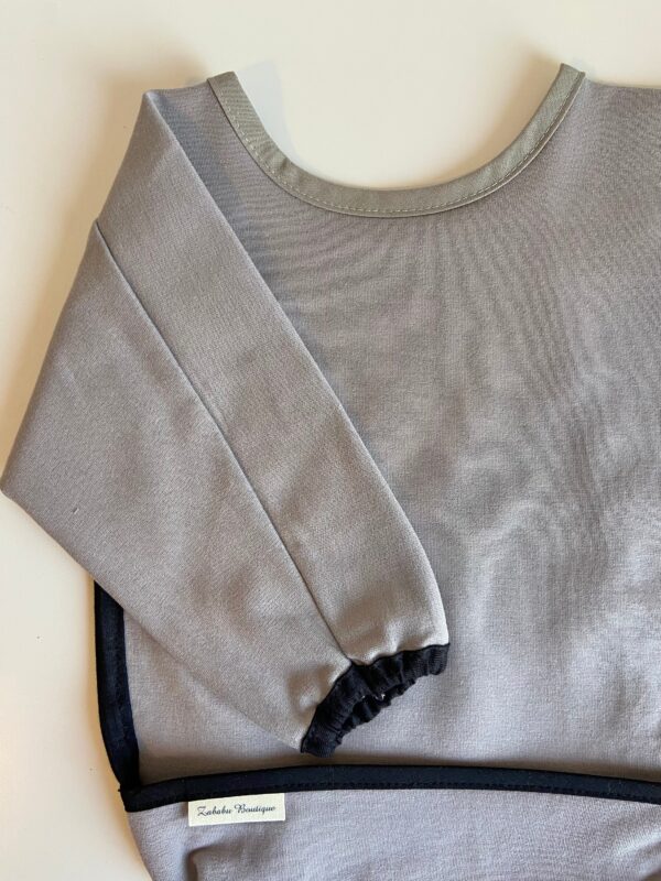 ORGANIC KNIT COTTON - Long sleeve bib with pouch and elastic in the cuffs!!! - Image 5